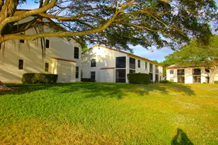 320 Olivewood Pl, Boca Raton, FL 33431 - Photo 45