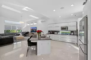 125 Pembroke Dr, Palm Beach Gardens, FL 33418 - Photo 7