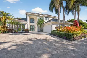 125 Pembroke Dr, Palm Beach Gardens, FL 33418 - Photo 1