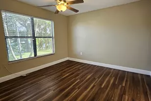 1560 Lake Crystal Dr, West Palm Beach, FL 33411 - Photo 7