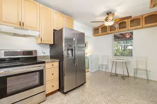 729 Flamingo Dr, West Palm Beach, FL 33401 - Photo 9