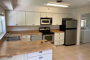 956 Tulip Ln, Vero Beach, FL 32963 - Photo 9