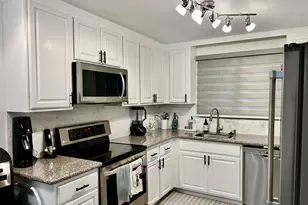 7770 Tahiti Ln, Lake Worth, FL 33467 - Photo 11