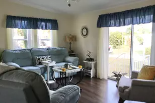 11 SE Hidalgo Ln, Port Saint Lucie, FL 34952 - Photo 5