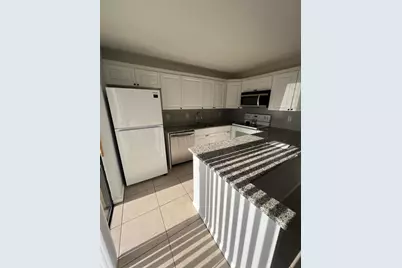 731 Springdale Circle, Palm Springs, FL 33461 - Photo 11