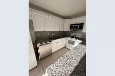 731 Springdale Circle, Palm Springs, FL 33461 - Photo 13