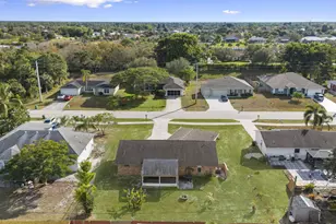 449 SE Oakridge Dr, Port Saint Lucie, FL 34984 - Photo 43