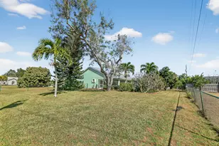 184 SW Uneeda Pl, Port Saint Lucie, FL 34953 - Photo 37