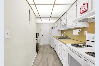 298 SW 6th Street, Unit #204, Boca Raton, FL 33432 - Photo 13