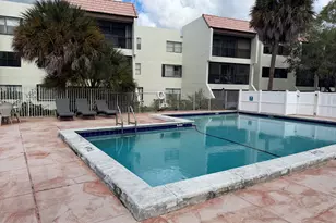 399 Lakeview Dr, Weston, FL 33326 - Photo 31