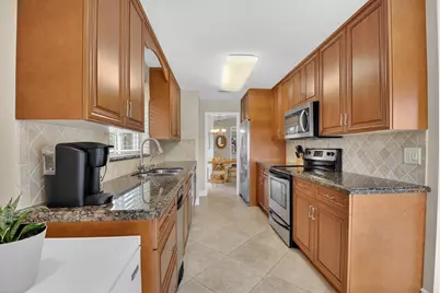 11253 Clover Leaf Circle, Boca Raton, FL 33428 - Photo 17