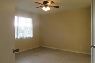 1537 SE Royal Green Cir, Port Saint Lucie, FL 34952 - Photo 11