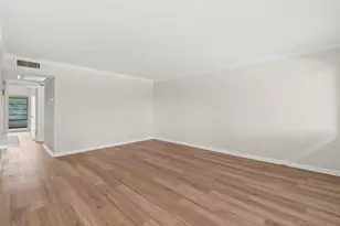 3024 Oakridge D, Deerfield Beach, FL 33442 - Photo 9