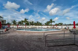 2842 Crosley Dr W, West Palm Beach, FL 33415 - Photo 25