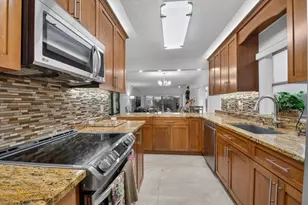 13729 Date Palm Ct, Delray Beach, FL 33484 - Photo 19