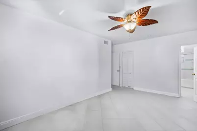 658 NE 6th Court E, Unit #E, Boynton Beach, FL 33435 - Photo 21