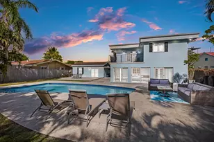 736 NE 34th Ct, Oakland Park, FL 33334 - Photo 1