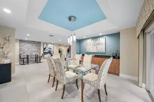 24 Oaks Ln, Boynton Beach, FL 33436 - Photo 11