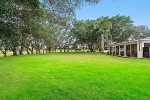24 Oaks Ln, Boynton Beach, FL 33436 - Photo 41