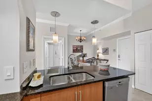 600 S Dixie Hwy, West Palm Beach, FL 33401 - Photo 15