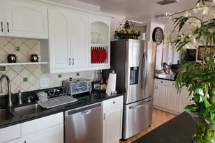 3124 NE Skyline Dr, Jensen Beach, FL 34957 - Photo 3