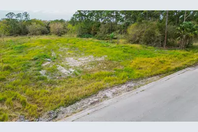 10645 Lighter Wood Lane, Fort Pierce, FL 34945 - Photo 5