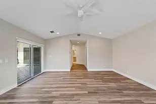 533 E Alexander Palm Rd, Boca Raton, FL 33432 - Photo 27