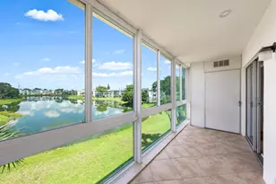 306 Wellington E, West Palm Beach, FL 33417 - Photo 17