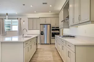 9833 SW Isabelline Dr, Port Saint Lucie, FL 34987 - Photo 7