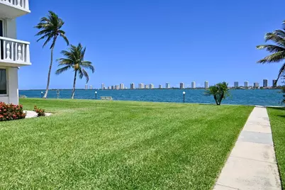 301 Lake Shore Drive, Unit #310, Lake Park, FL 33403 - Photo 3