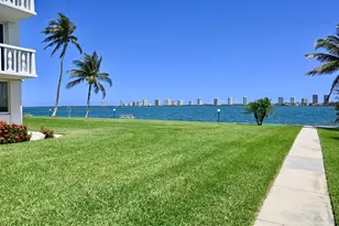 301 Lake Shore Dr, Lake Park, FL 33403 - Photo 3