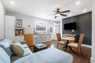 43 W Plumosa Ln, Lake Worth, FL 33467 - Photo 1