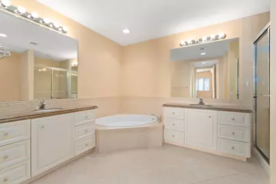22 Harbour Isle Drive W, Unit #Ph02, Hutchinson Island, FL 34949 - Photo 33