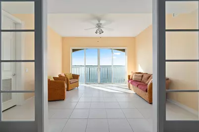 22 Harbour Isle Drive W, Unit #Ph02, Hutchinson Island, FL 34949 - Photo 23