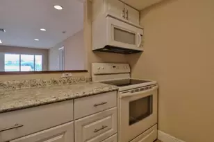 118 Yacht Club Dr, North Palm Beach, FL 33408 - Photo 9