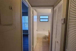 1517 Lake Crystal Dr, West Palm Beach, FL 33411 - Photo 15