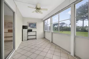 127 Southampton B, West Palm Beach, FL 33417 - Photo 17