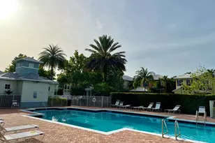 238 W Thatch Palm Cir, Jupiter, FL 33458 - Photo 9