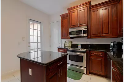 8257 NW 8th Way, Boca Raton, FL 33487 - Photo 13