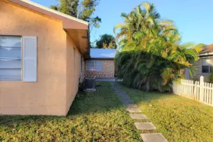 4752 SE Ebbtide Ave, Stuart, FL 34997 - Photo 7