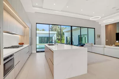 828 NW 2nd Avenue, Boca Raton, FL 33432 - Photo 11