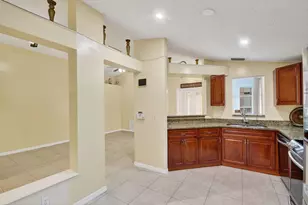 5221 Arbor Glen Cir, Lake Worth, FL 33463 - Photo 11