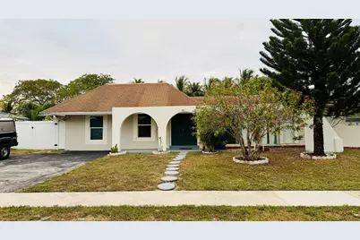 931 Hibiscus Drive, Royal Palm Beach, FL 33411 - Photo 1