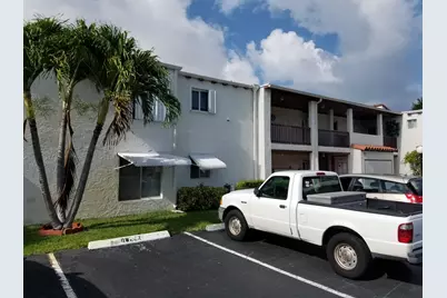 2601 Boundbrook Boulevard, Unit #104, Palm Springs, FL 33406 - Photo 15