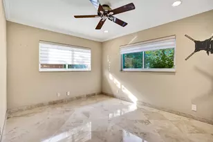 7050 NE 7th Ave, Boca Raton, FL 33487 - Photo 19