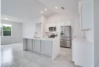 388 SW Vista Lake Drive, Port Saint Lucie, FL 34953 - Photo 7