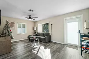 119 SE 5th St, Delray Beach, FL 33483 - Photo 11