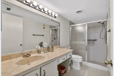 10215 N Circle Lake Drive, Unit #101, Boynton Beach, FL 33437 - Photo 25