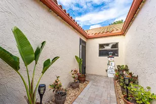 114 Centennial Ct, Deerfield Beach, FL 33442 - Photo 5