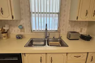 6539 Spanish Lakes Blvd, Fort Pierce, FL 34951 - Photo 15